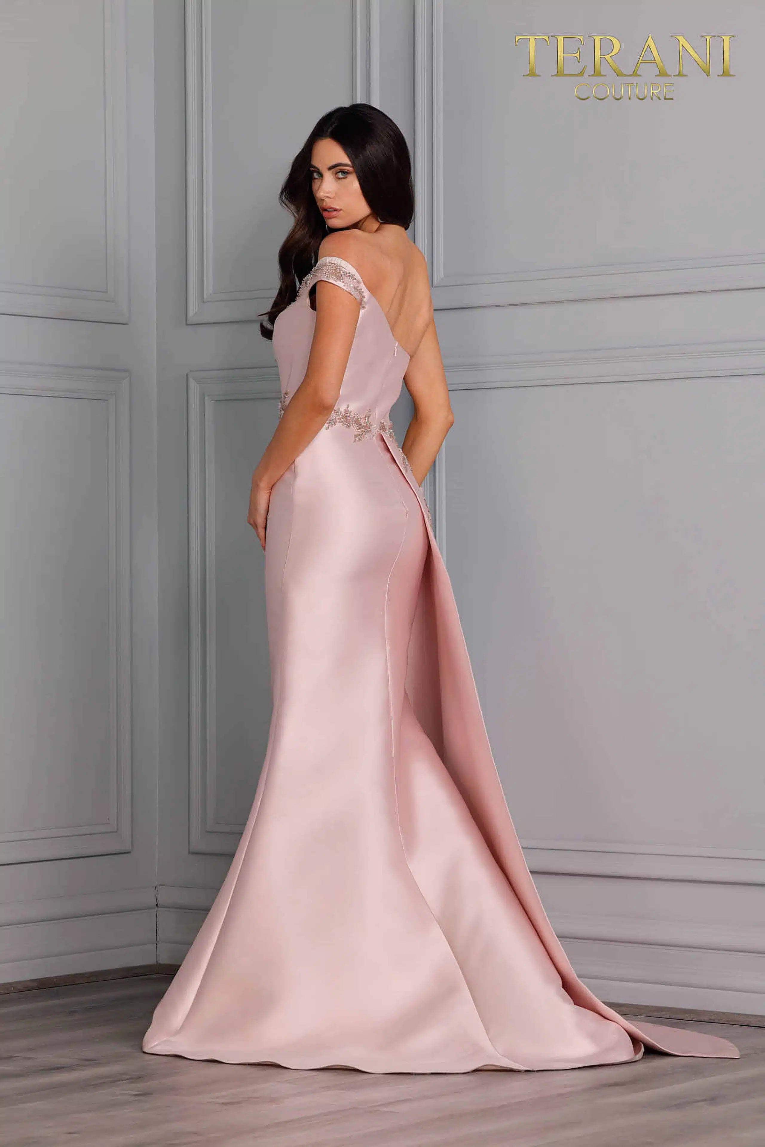 Welcome to WWW.SWANDRESSES.COM, your destination for authentic designer dresses. Discover our Elegant Maxi, Classic Cocktail, Sophisticated Sheath, Glamorous Mermaid, Timeless A-Line, Romantic Lace, Off-the-Shoulder, and High-Low Dresses. Perfect for weddings, galas, proms, and special occasions. Elevate your style 