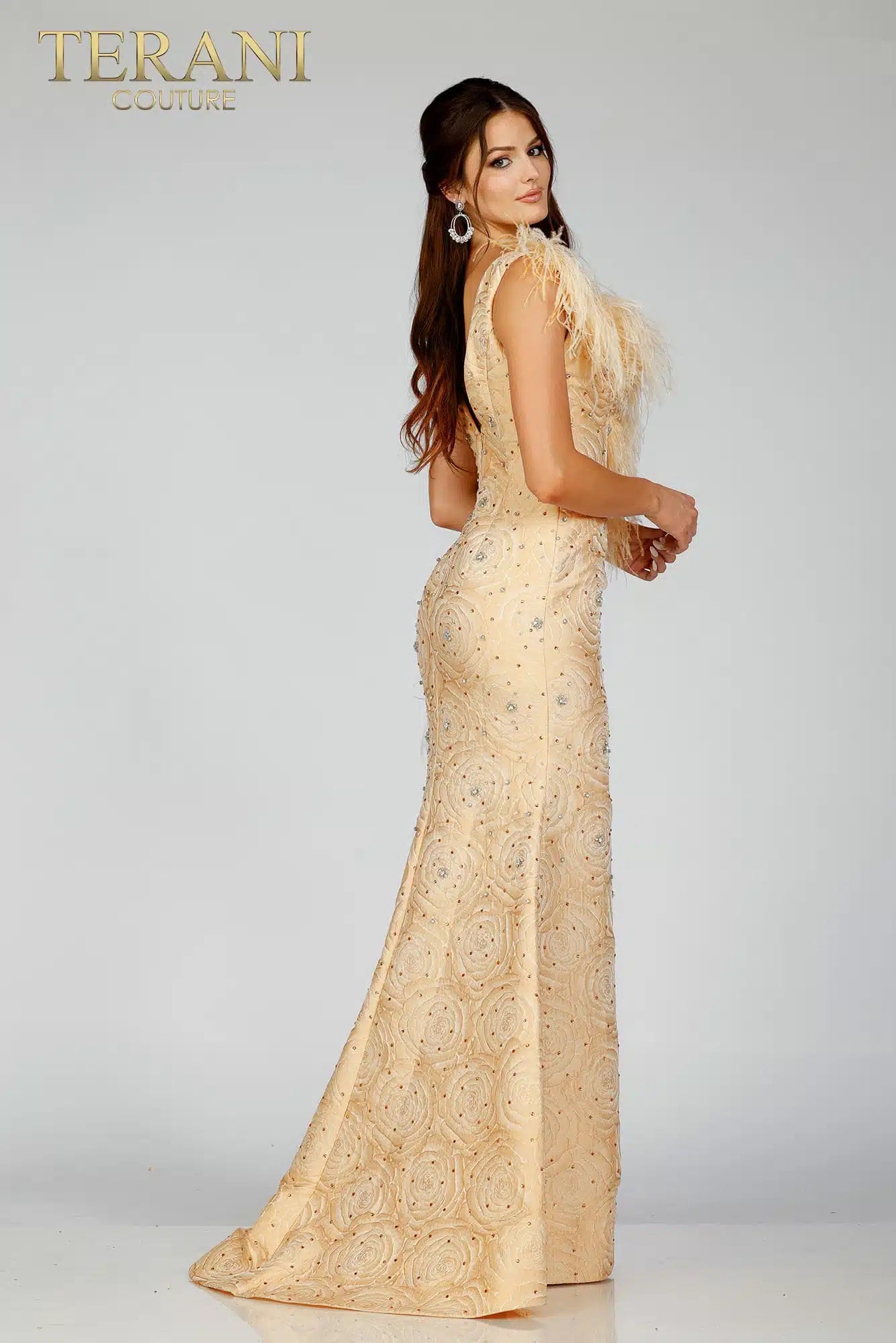 Welcome to WWW.SWANDRESSES.COM, your destination for authentic designer dresses. Discover our Elegant Maxi, Classic Cocktail, Sophisticated Sheath, Glamorous Mermaid, Timeless A-Line, Romantic Lace, Off-the-Shoulder, and High-Low Dresses. Perfect for weddings, galas, proms, and special occasions. Elevate your style 