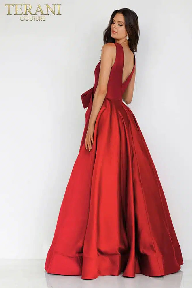 Welcome to WWW.SWANDRESSES.COM, your destination for authentic designer dresses. Discover our Elegant Maxi, Classic Cocktail, Sophisticated Sheath, Glamorous Mermaid, Timeless A-Line, Romantic Lace, Off-the-Shoulder, and High-Low Dresses. Perfect for weddings, galas, proms, and special occasions. Elevate your style 