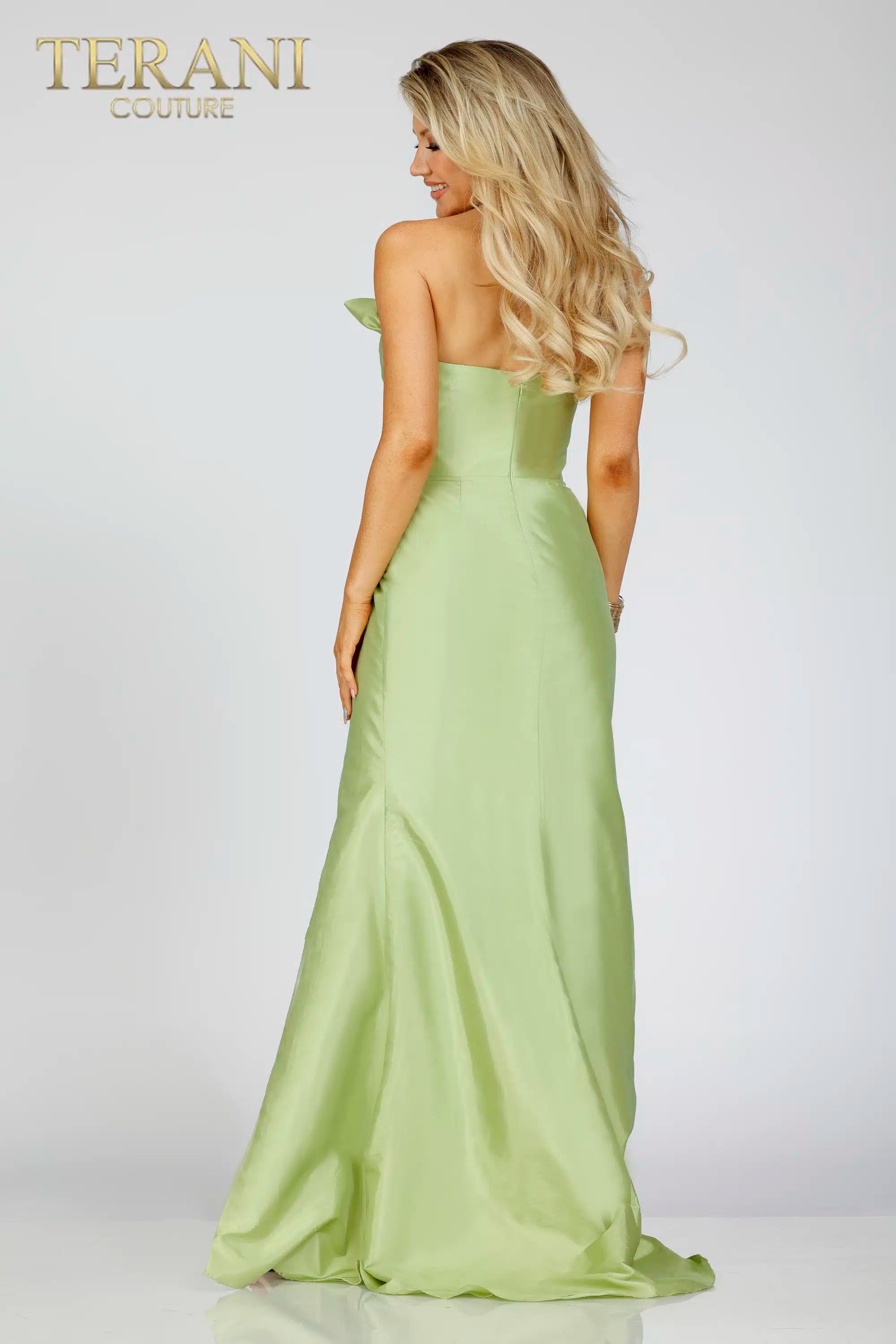 Welcome to WWW.SWANDRESSES.COM, your destination for authentic designer dresses. Discover our Elegant Maxi, Classic Cocktail, Sophisticated Sheath, Glamorous Mermaid, Timeless A-Line, Romantic Lace, Off-the-Shoulder, and High-Low Dresses. Perfect for weddings, galas, proms, and special occasions. Elevate your style 