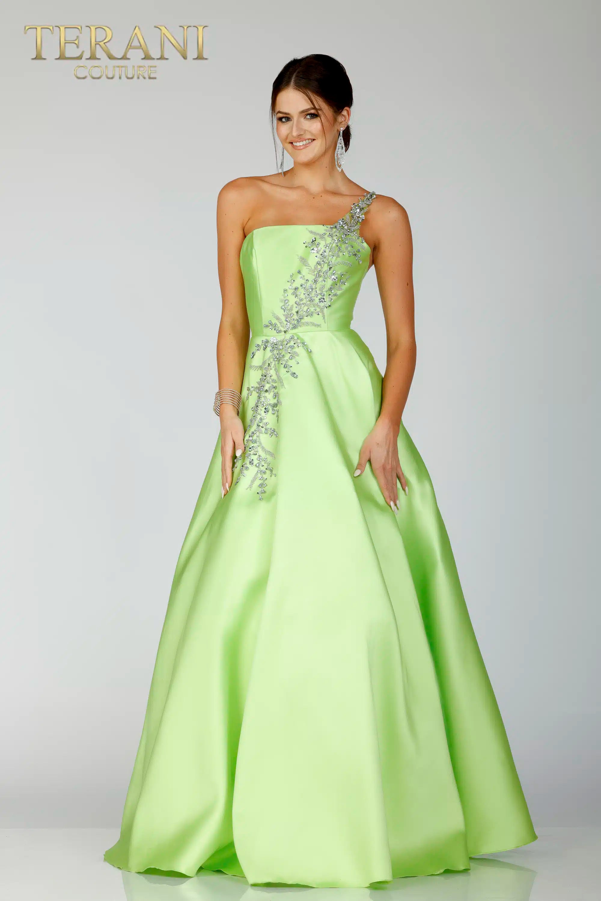 Welcome to WWW.SWANDRESSES.COM, your destination for authentic designer dresses. Discover our Elegant Maxi, Classic Cocktail, Sophisticated Sheath, Glamorous Mermaid, Timeless A-Line, Romantic Lace, Off-the-Shoulder, and High-Low Dresses. Perfect for weddings, galas, proms, and special occasions. Elevate your style 