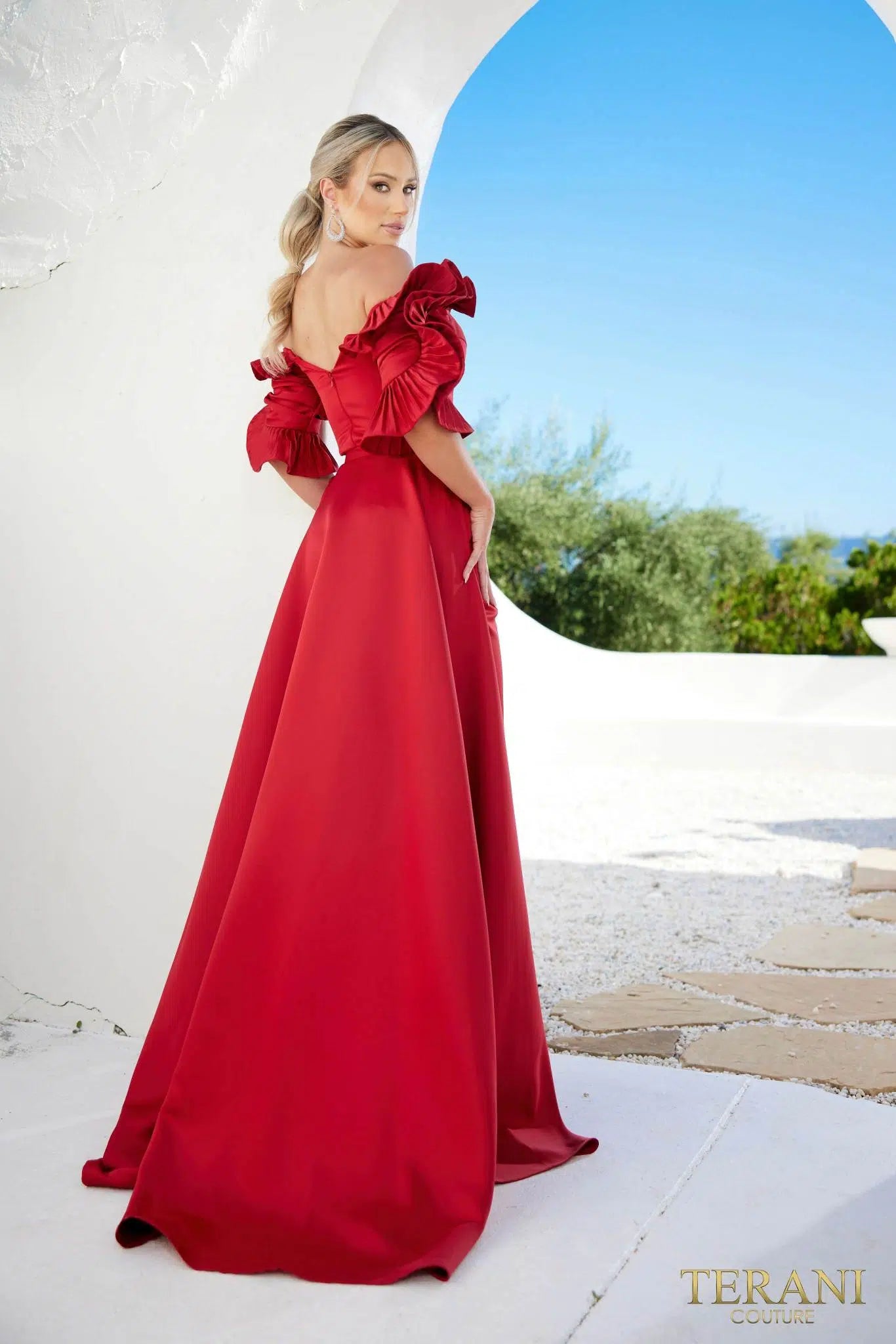 Welcome to WWW.SWANDRESSES.COM, your destination for authentic designer dresses. Discover our Elegant Maxi, Classic Cocktail, Sophisticated Sheath, Glamorous Mermaid, Timeless A-Line, Romantic Lace, Off-the-Shoulder, and High-Low Dresses. Perfect for weddings, galas, proms, and special occasions. Elevate your style 