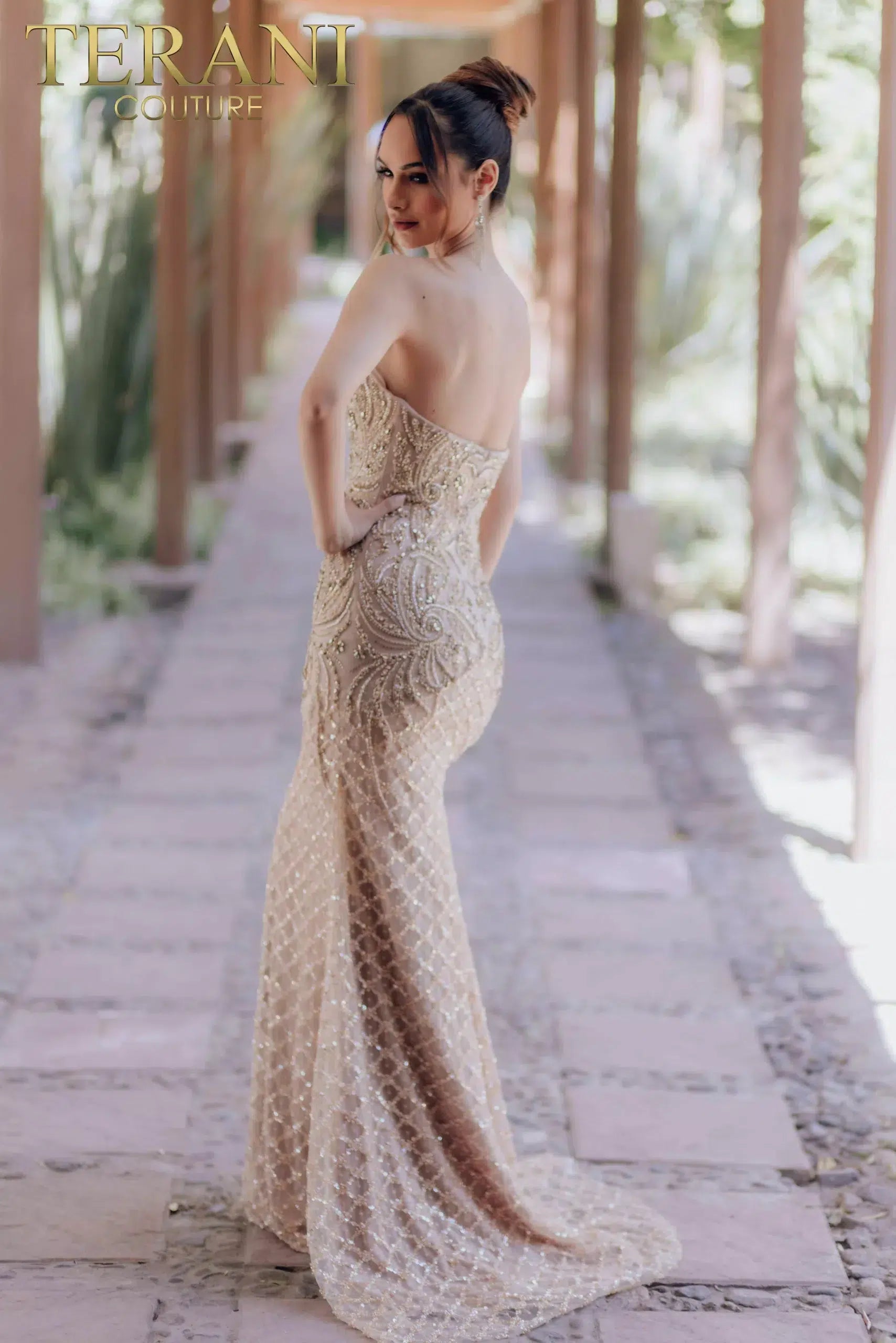 Welcome to WWW.SWANDRESSES.COM, your destination for authentic designer dresses. Discover our Elegant Maxi, Classic Cocktail, Sophisticated Sheath, Glamorous Mermaid, Timeless A-Line, Romantic Lace, Off-the-Shoulder, and High-Low Dresses. Perfect for weddings, galas, proms, and special occasions. Elevate your style 