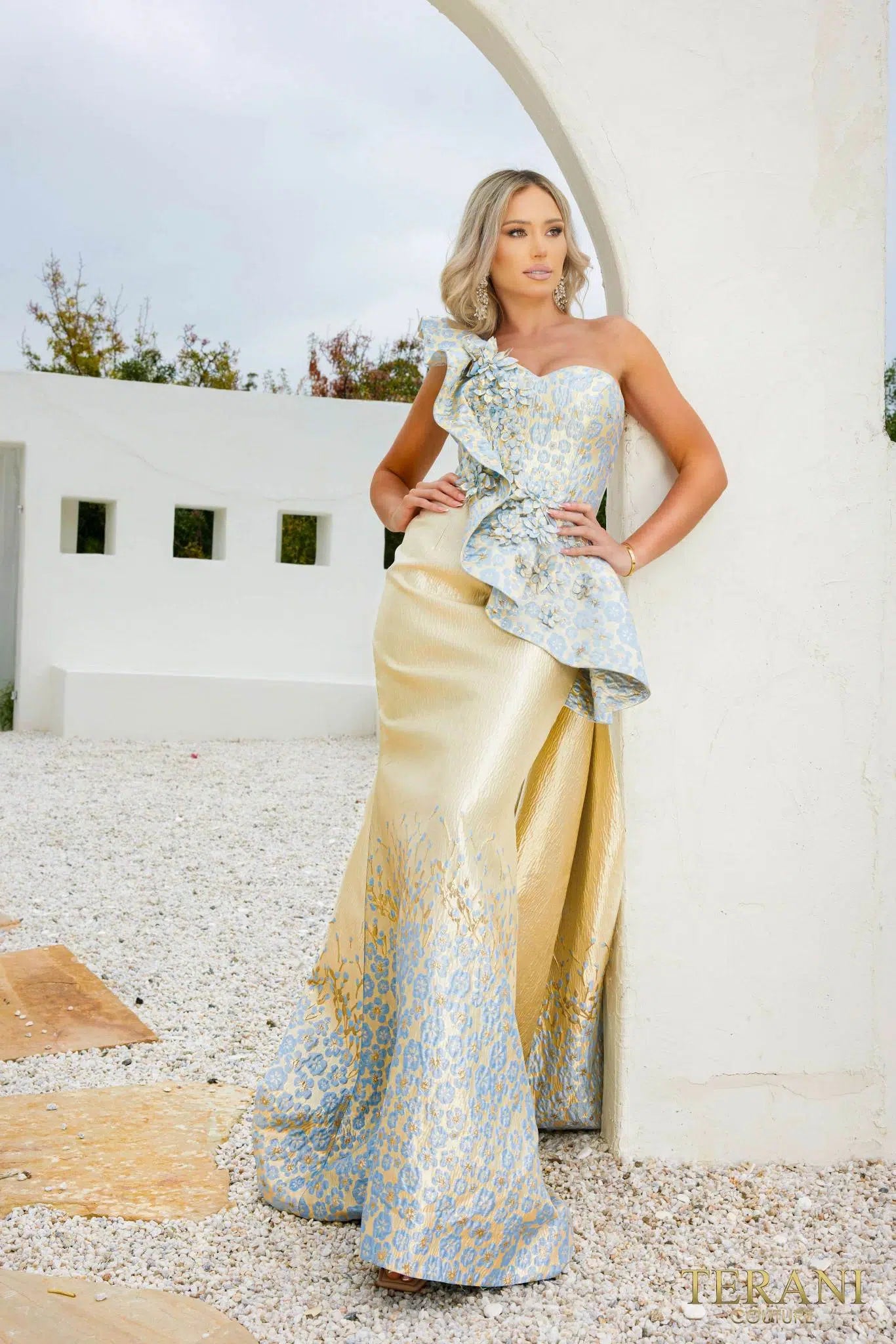 Welcome to WWW.SWANDRESSES.COM, your destination for authentic designer dresses. Discover our Elegant Maxi, Classic Cocktail, Sophisticated Sheath, Glamorous Mermaid, Timeless A-Line, Romantic Lace, Off-the-Shoulder, and High-Low Dresses. Perfect for weddings, galas, proms, and special occasions. Elevate your style 