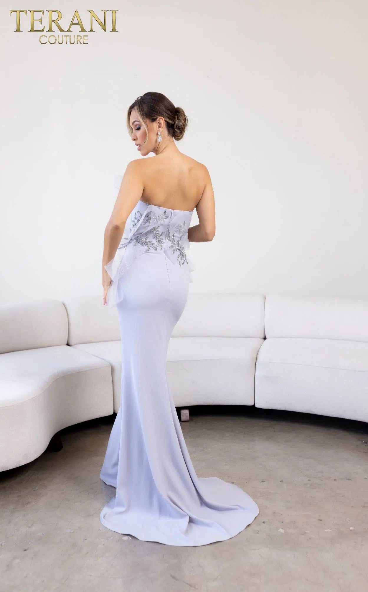 Welcome to WWW.SWANDRESSES.COM, your destination for authentic designer dresses. Discover our Elegant Maxi, Classic Cocktail, Sophisticated Sheath, Glamorous Mermaid, Timeless A-Line, Romantic Lace, Off-the-Shoulder, and High-Low Dresses. Perfect for weddings, galas, proms, and special occasions. Elevate your style 