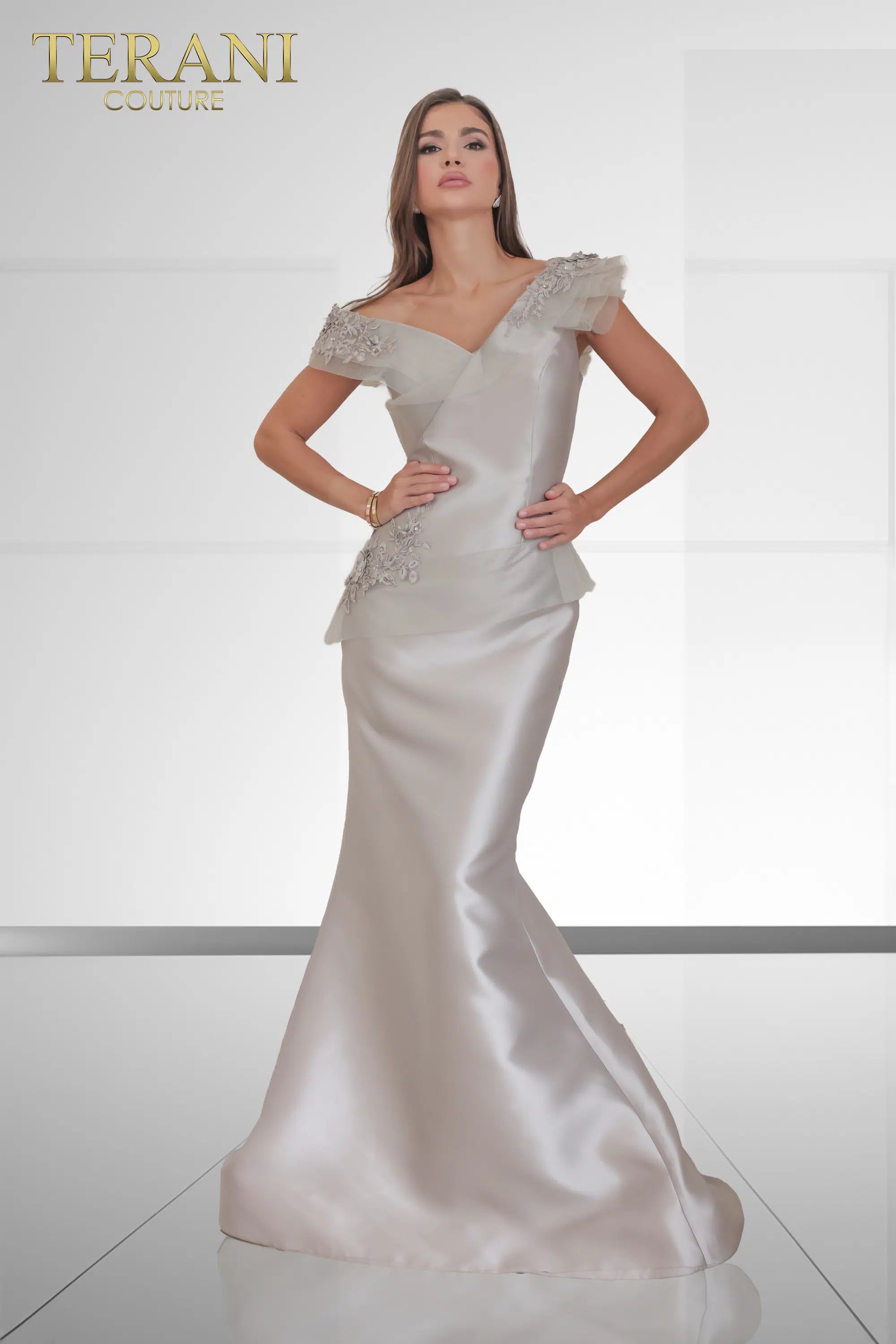 Welcome to WWW.SWANDRESSES.COM, your destination for authentic designer dresses. Discover our Elegant Maxi, Classic Cocktail, Sophisticated Sheath, Glamorous Mermaid, Timeless A-Line, Romantic Lace, Off-the-Shoulder, and High-Low Dresses. Perfect for weddings, galas, proms, and special occasions. Elevate your style 