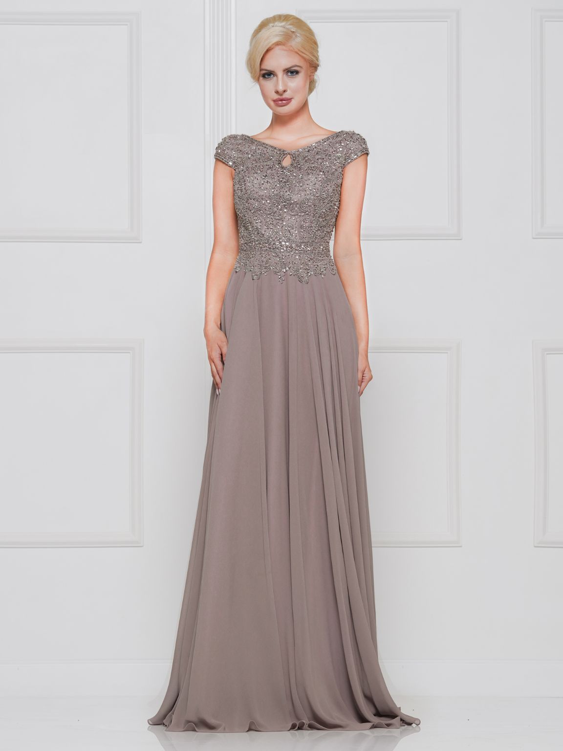 Welcome to WWW.SWANDRESSES.COM, your destination for authentic designer dresses. Discover our Elegant Maxi, Classic Cocktail, Sophisticated Sheath, Glamorous Mermaid, Timeless A-Line, Romantic Lace, Off-the-Shoulder, and High-Low Dresses. Perfect for weddings, galas, proms, and special occasions. Elevate your style 