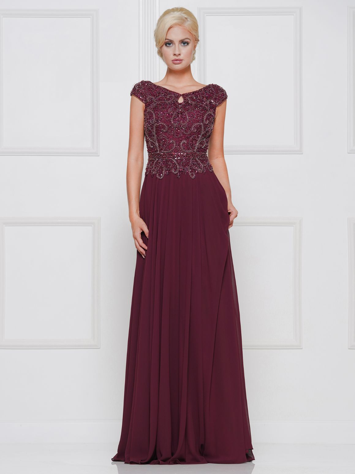 Welcome to WWW.SWANDRESSES.COM, your destination for authentic designer dresses. Discover our Elegant Maxi, Classic Cocktail, Sophisticated Sheath, Glamorous Mermaid, Timeless A-Line, Romantic Lace, Off-the-Shoulder, and High-Low Dresses. Perfect for weddings, galas, proms, and special occasions. Elevate your style 