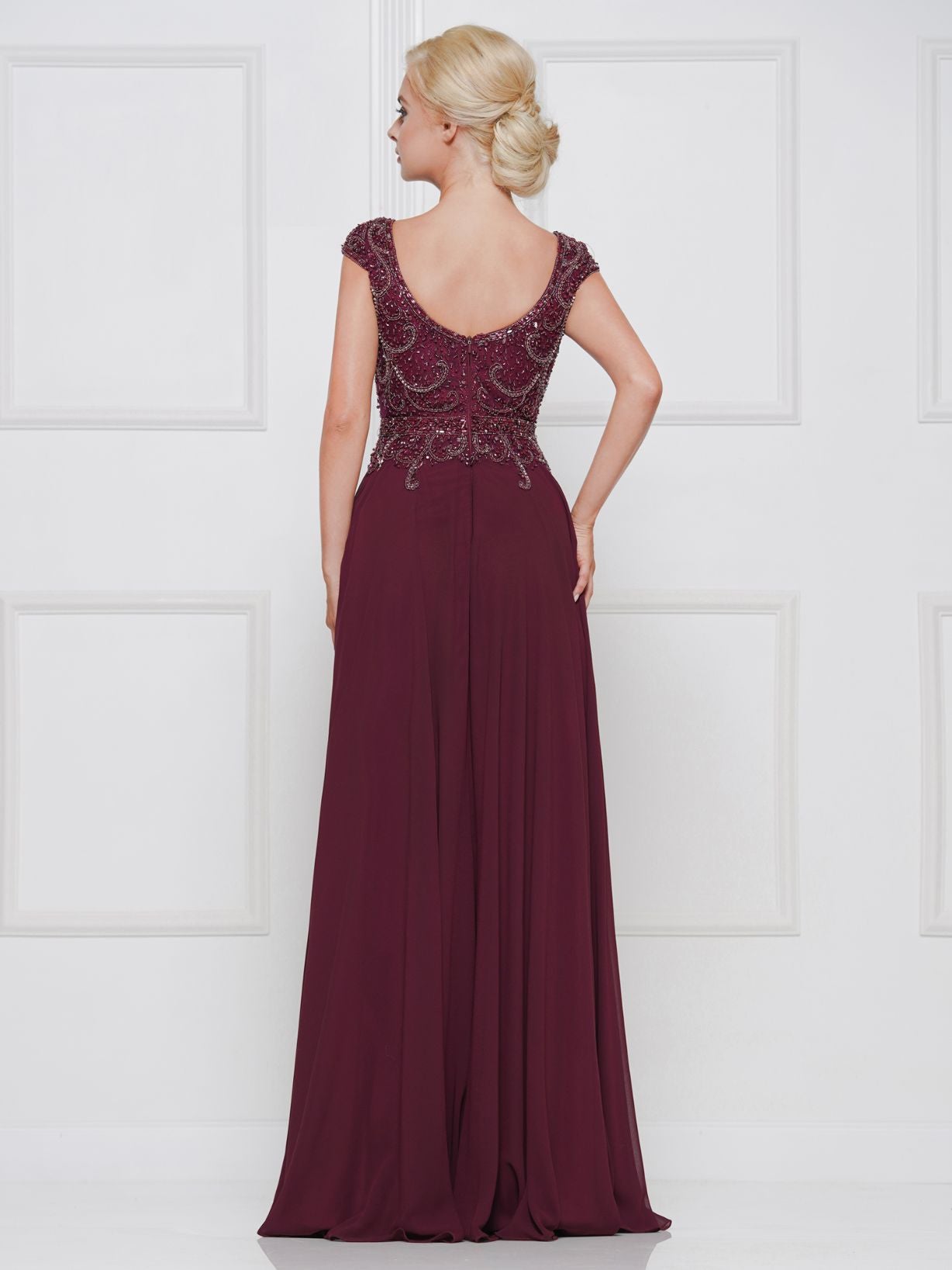 Welcome to WWW.SWANDRESSES.COM, your destination for authentic designer dresses. Discover our Elegant Maxi, Classic Cocktail, Sophisticated Sheath, Glamorous Mermaid, Timeless A-Line, Romantic Lace, Off-the-Shoulder, and High-Low Dresses. Perfect for weddings, galas, proms, and special occasions. Elevate your style 